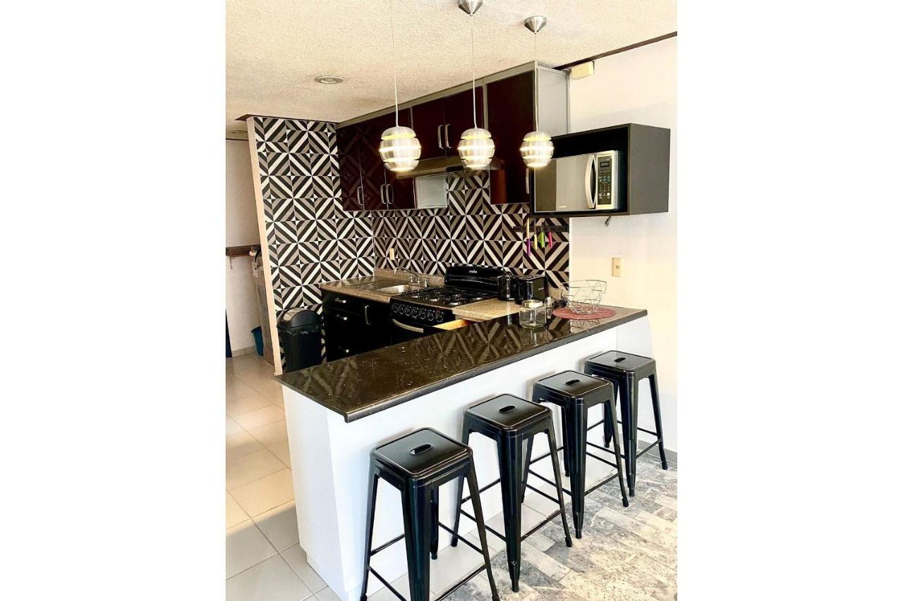 Enorme. Piso Completo 100% Zona Expo, Primer Piso 과달라하라 외부 사진